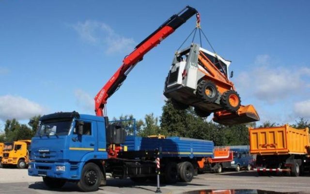 фото перевозка спецтехники манипулятором